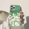 Beyaz Papatyalar Yeşillikler Baskılı Renkli Silikon Telefon Kılıfı