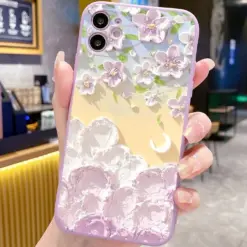 Lila Çiçek Ve Bulutlar Krem Renkli Silikon Telefon Kılıfı