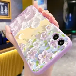 Alternative view of Lila Çiçek Ve Bulutlar Krem Renkli Silikon Telefon Kılıfı