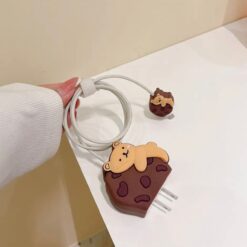 Kurabiye'ye Sarılan Ayıcık Desenli Şarj&Kablo Koruyucu Set