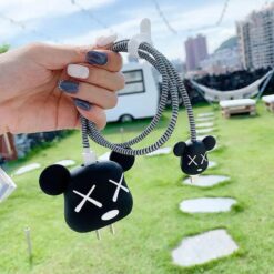 Siyah X Gözler Şarj&Kablo Koruyucu Seti