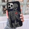 İskeletin Kalbi Tasarımlı Silikon Telefon Kılıfı