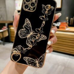 Siyah Renkli Kelebekler Desenli Bilek Geçmeli Parlak Zincirli Silikon Telefon Kılıfı